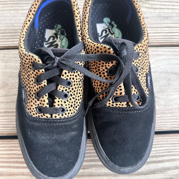 Vans Black and Tan Cheetah print Sneakers - Picture 2 of 7